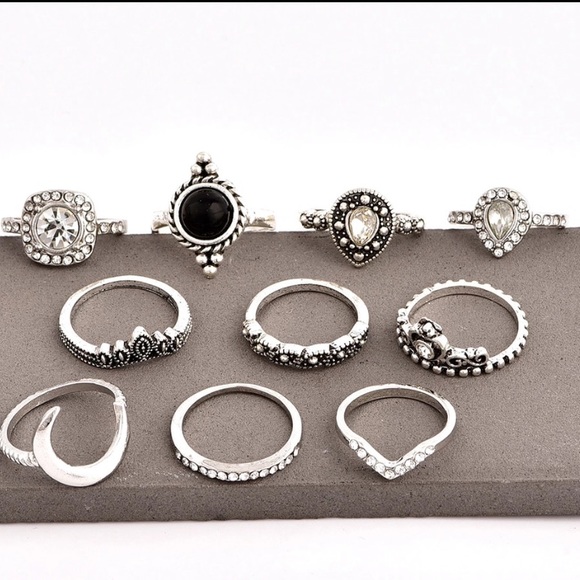 🎯 3/$20 10 Piece set Boho Retro Silver Ring Set - Picture 5 of 6